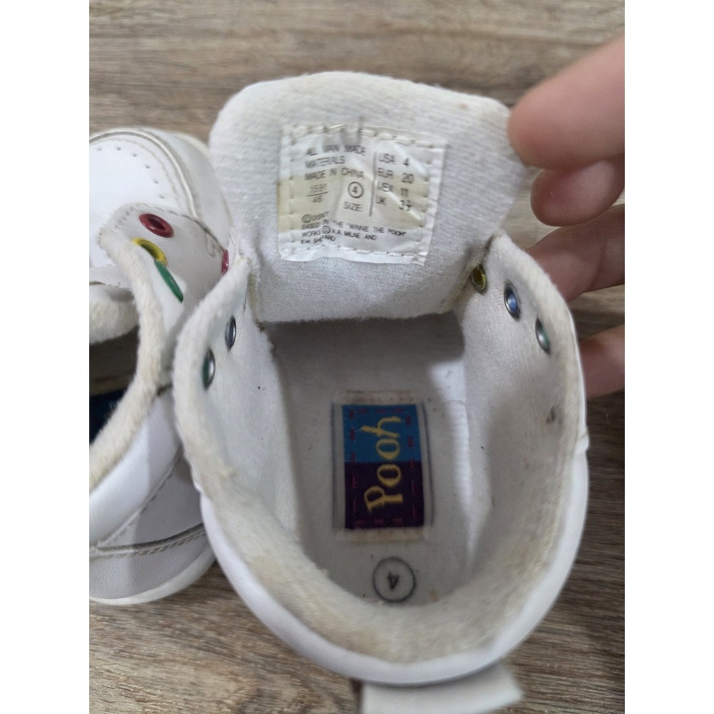 Disney Winnie the Pooh Vintage 90's Skid Resistant Toddler Shoes (4) No Laces - Picture 6 of 7
